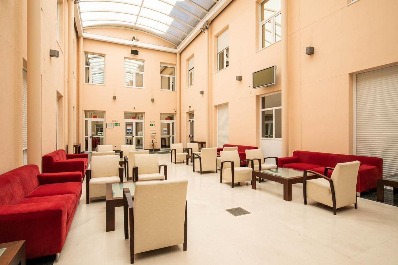 Micampus Aranjuez Student Residence Exterior photo